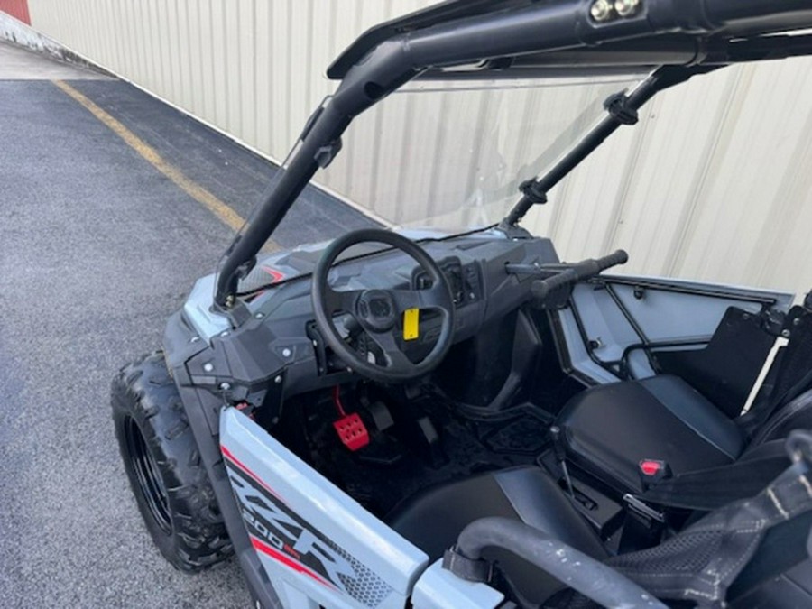 2024 Polaris RZR 200 EFI