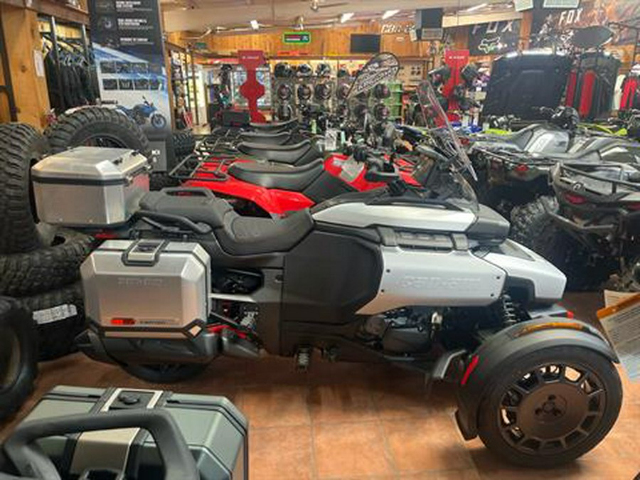 2025 Can-Am Canyon XT