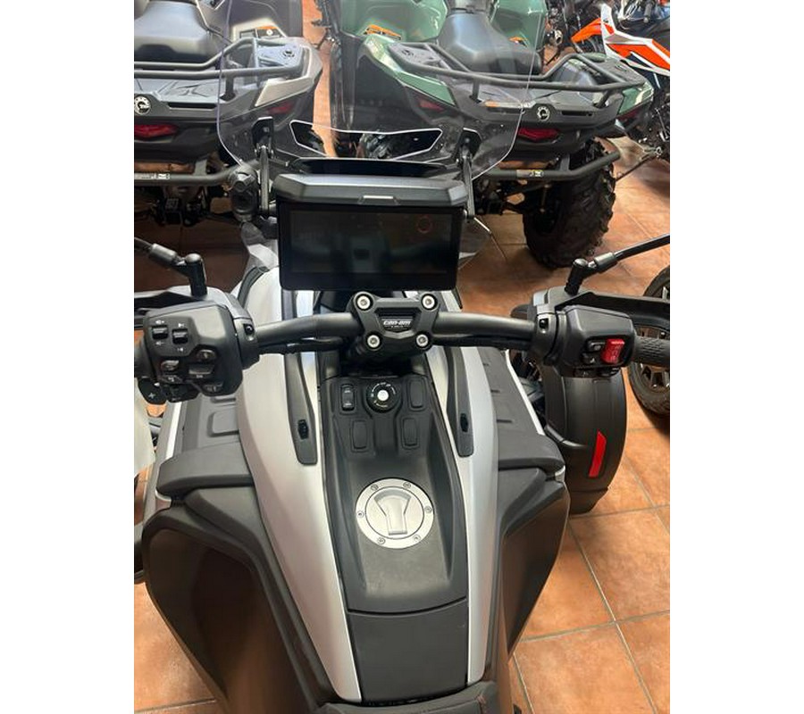 2025 Can-Am Canyon XT