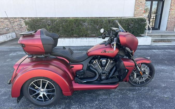 2025 Indian Motorcycle® Roadmaster® PowerPlus Dark Horse® 112 Sunset Red Smoke
