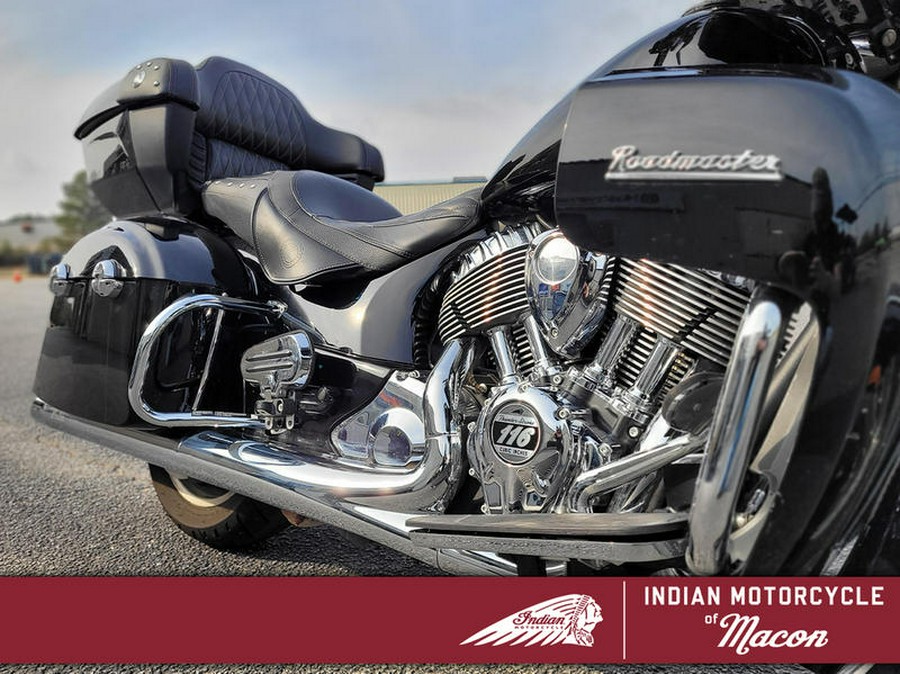2019 Indian Motorcycle® Roadmaster® Thunder Black