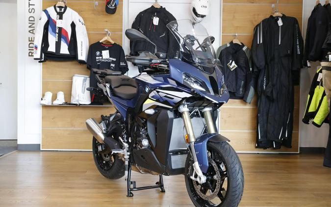 2026 BMW S 1000 XR