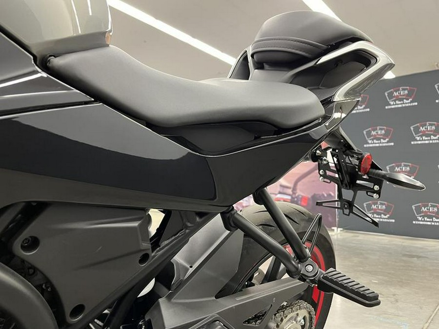 2023 CFMOTO 300SS