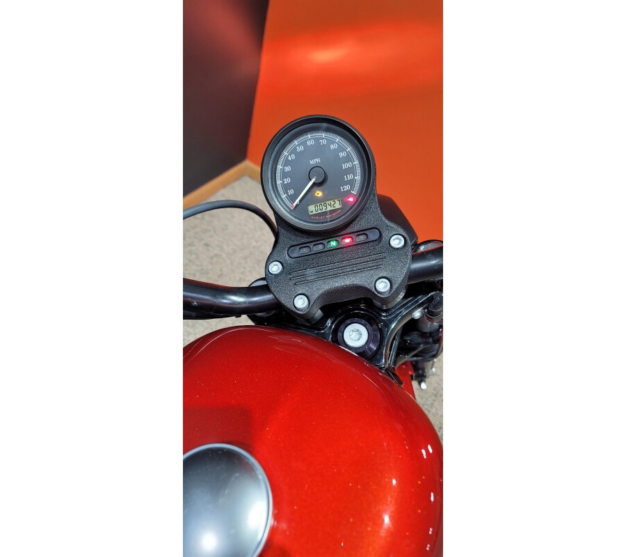 2013 Harley-Davidson® Iron 883™ CANDY ORANGE