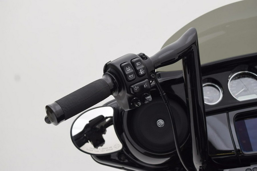 2022 Harley-Davidson FLHXS - Street Glide Special