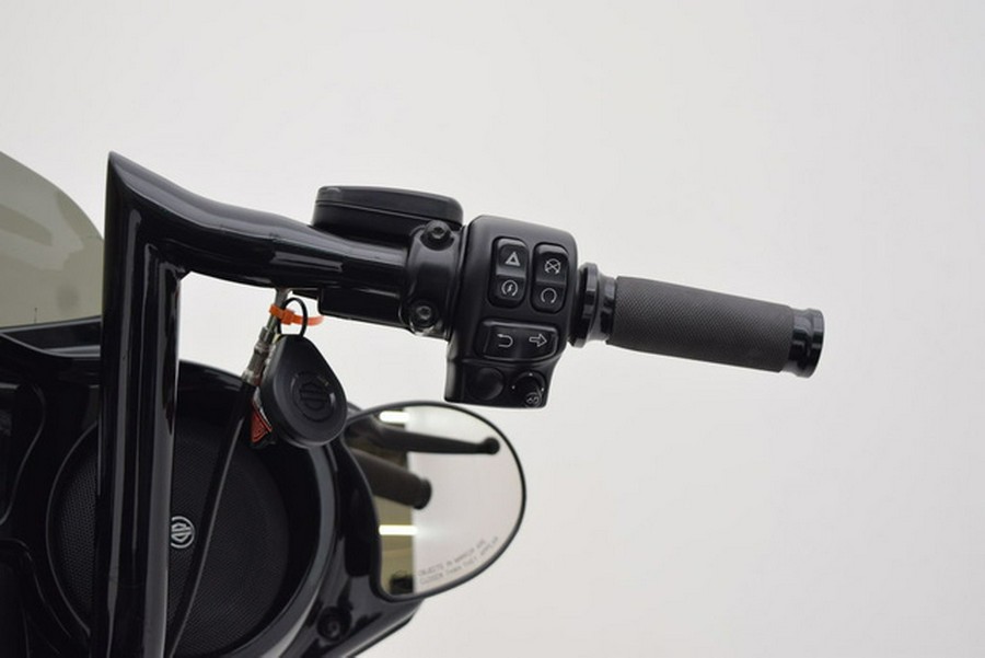 2022 Harley-Davidson FLHXS - Street Glide Special