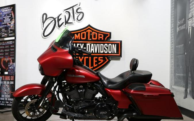 2019 Harley-Davidson® FLHXS - Street Glide® Special