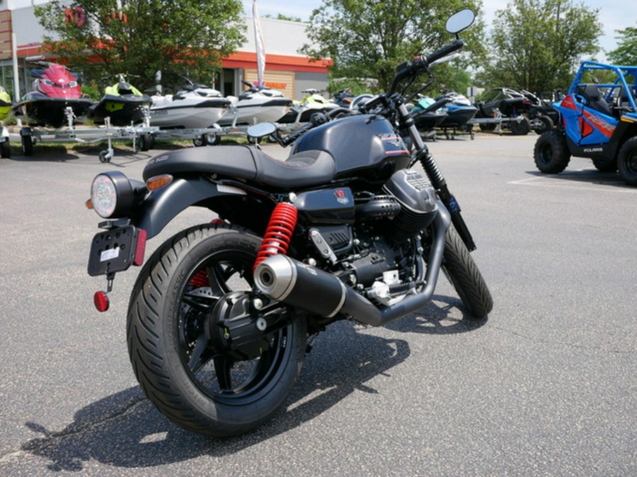 2023 Moto Guzzi V7 Stone