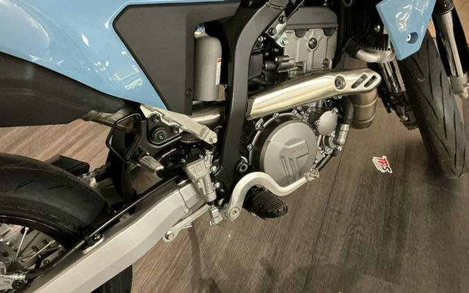 2025 Suzuki DR-Z400SMM5