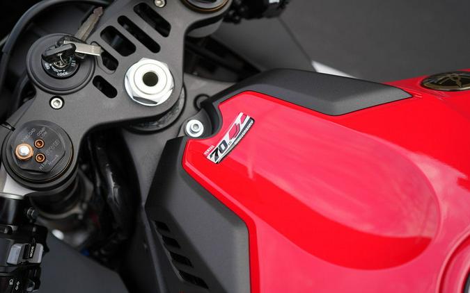 2026 Yamaha YZF-R1