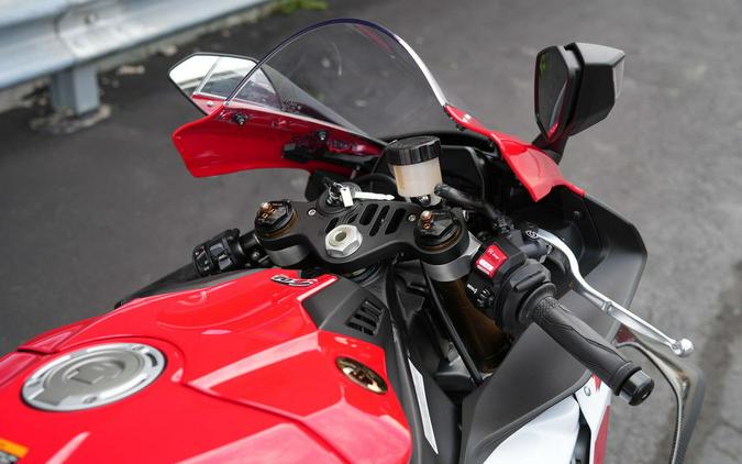 2026 Yamaha YZF-R1