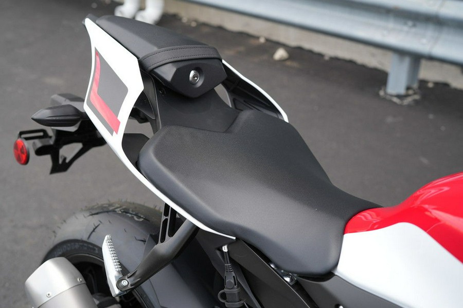 2026 Yamaha YZF-R1