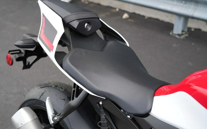 2026 Yamaha YZF-R1