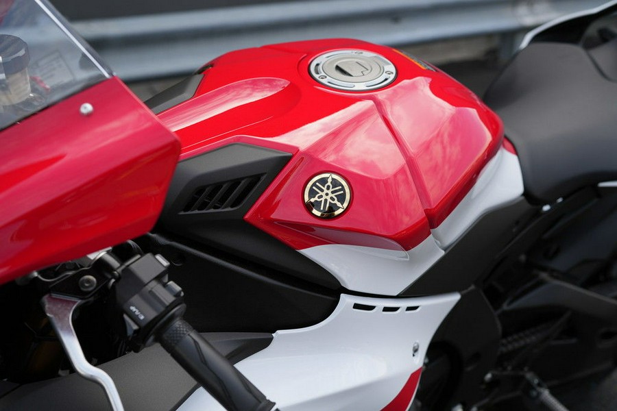 2026 Yamaha YZF-R1