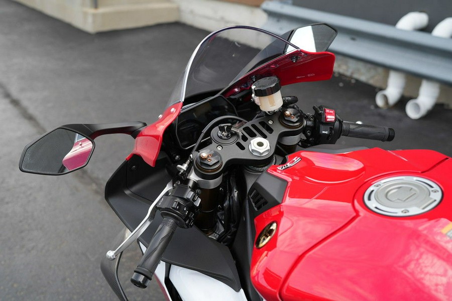 2026 Yamaha YZF-R1