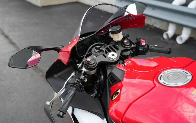 2026 Yamaha YZF-R1