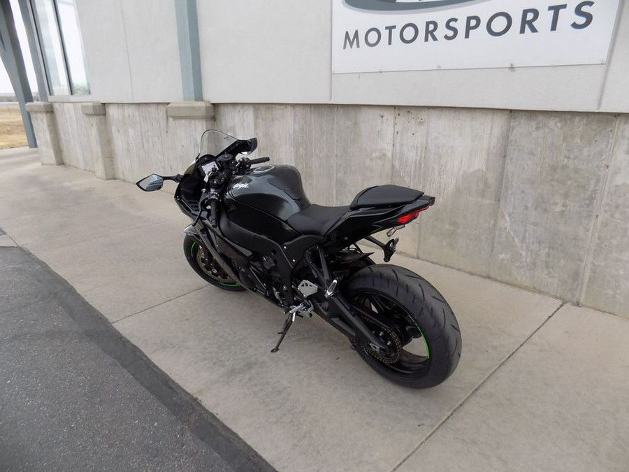 2021 Kawasaki Ninja® ZX™-10R ABS