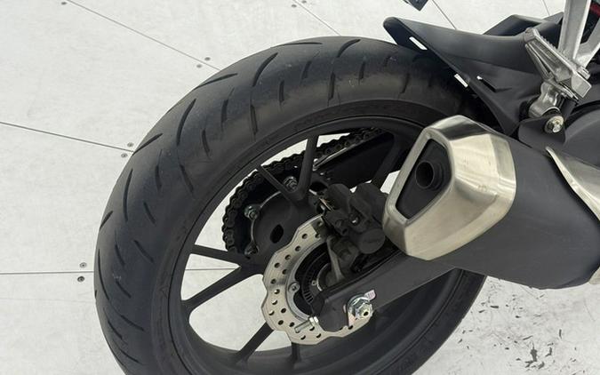 2025 Honda CB300R