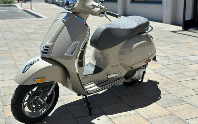 2023 Vespa GTS 300