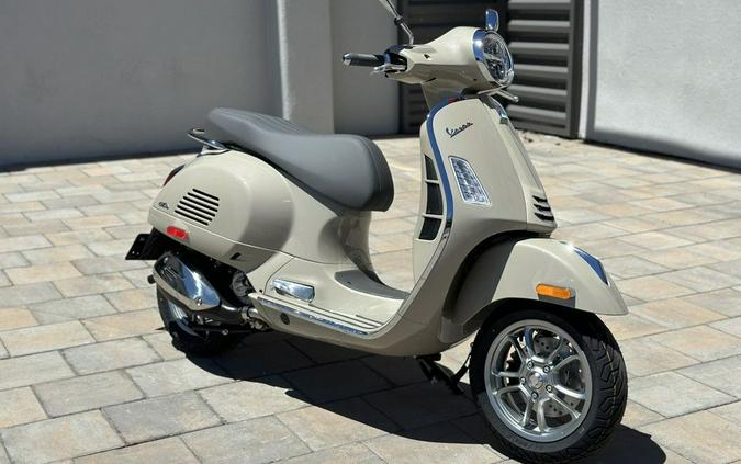 2023 Vespa GTS 300 Review [Scooter Testing in Italy]