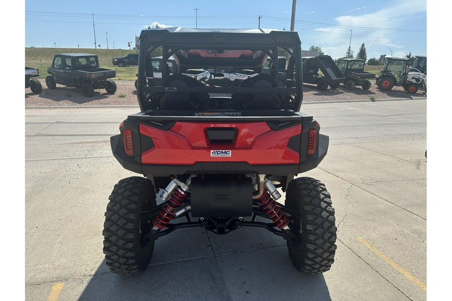 2025 Polaris GENERAL® XP 4 1000 Premium