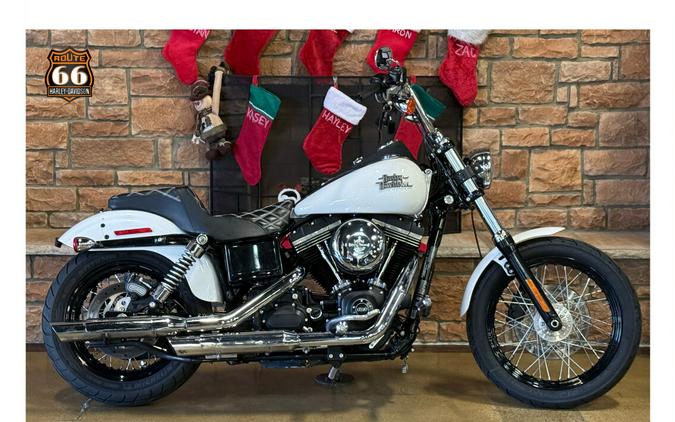 2016 Harley-Davidson® Street Bob® Crushed Ice Pearl