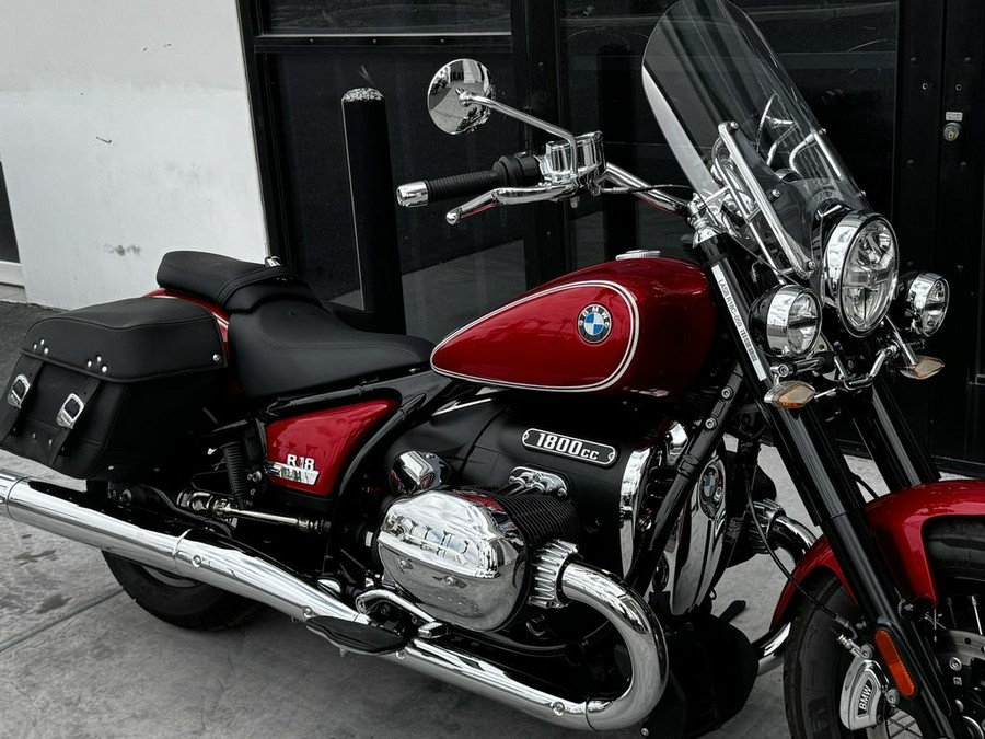 2022 BMW R 18 Classic Mars Red Metallic