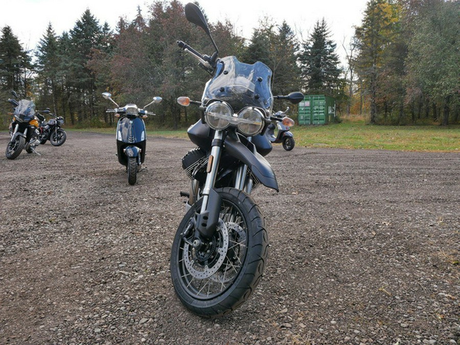 2023 Moto Guzzi V85 TT