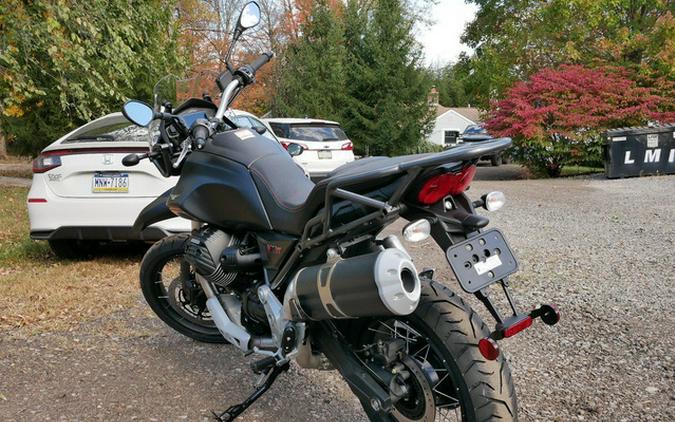 2023 Moto Guzzi V85 TT