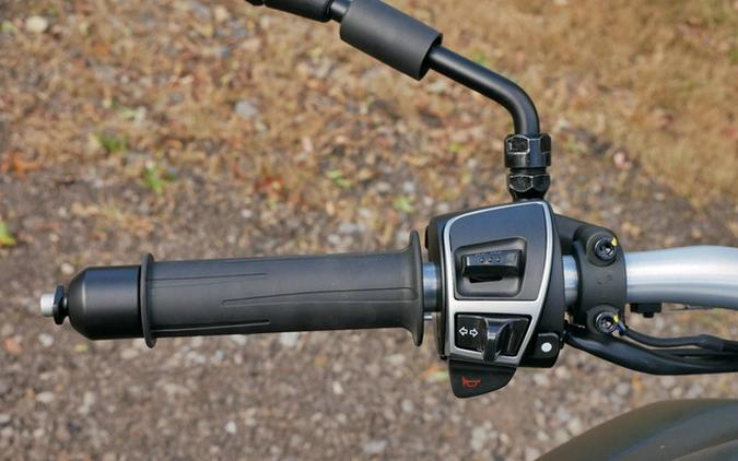 2023 Moto Guzzi V85 TT