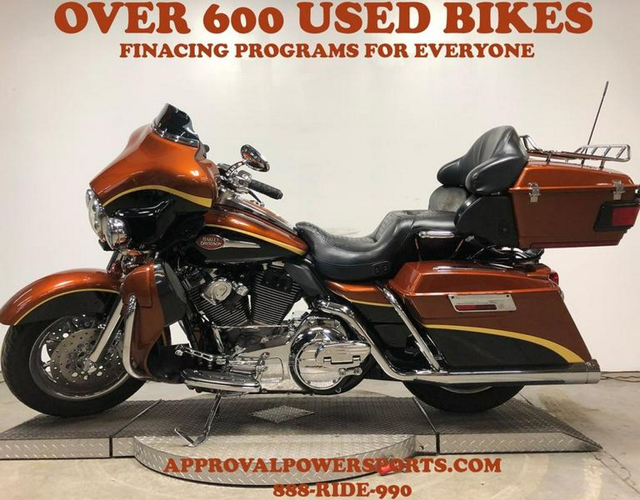 2008 Harley-Davidson® FLHTCUSE3 - CVO™ Ultra Classic® Screamin' Eagle® Anniversary Electra Glide®