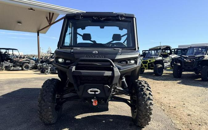 2026 Can-Am® Defender XT CAB HD11 With 10.25 in.display