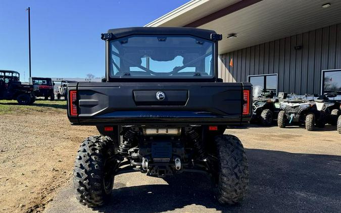 2026 Can-Am® Defender XT CAB HD11 With 10.25 in.display