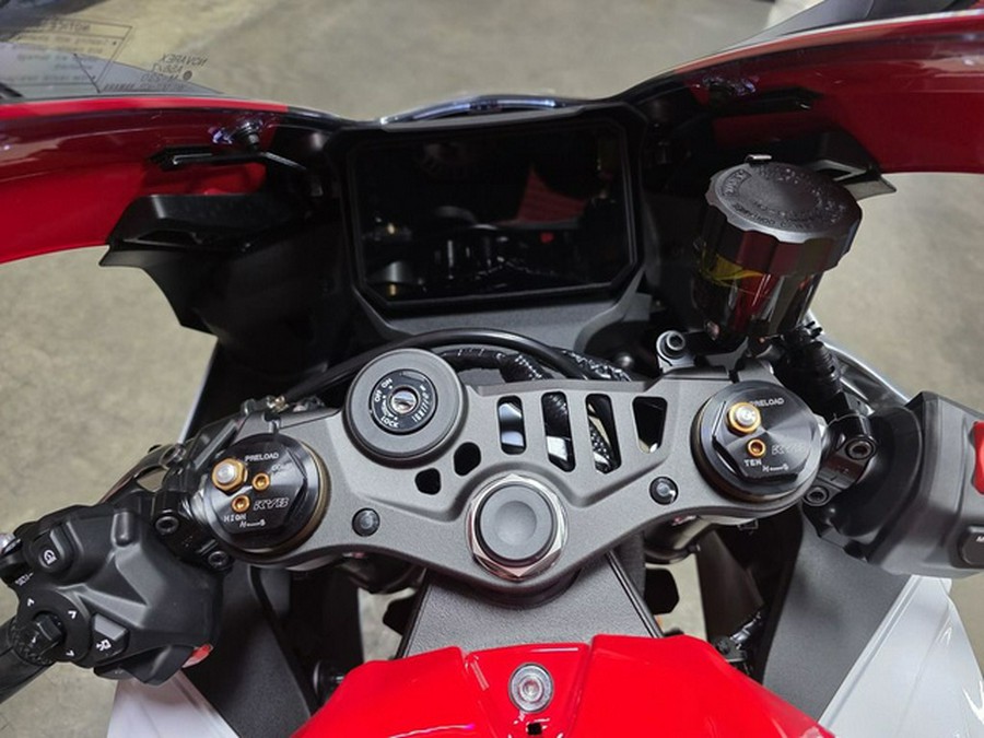 2026 Yamaha YZF R9 70Th Anniversary Edition