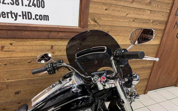 2017 Harley-Davidson® Road King® Vivid Black FLHR