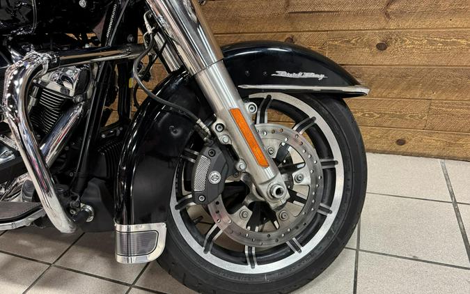 2017 Harley-Davidson® Road King® Vivid Black FLHR