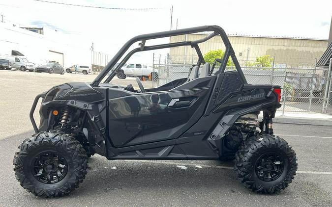 2023 Can-Am Maverick Sport DPS