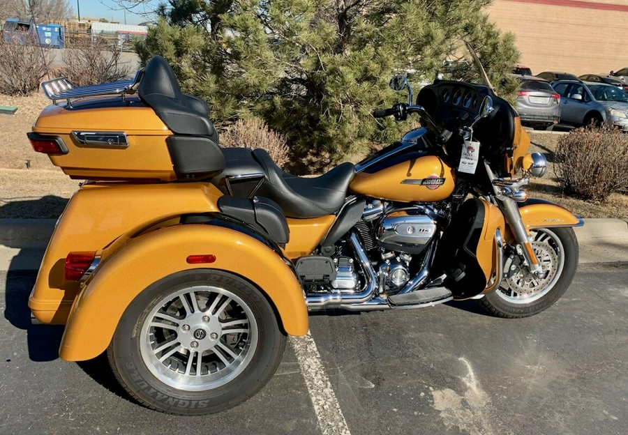 2023 Harley-Davidson Tri Glide Ultra Prospect Gold/Vivid Black