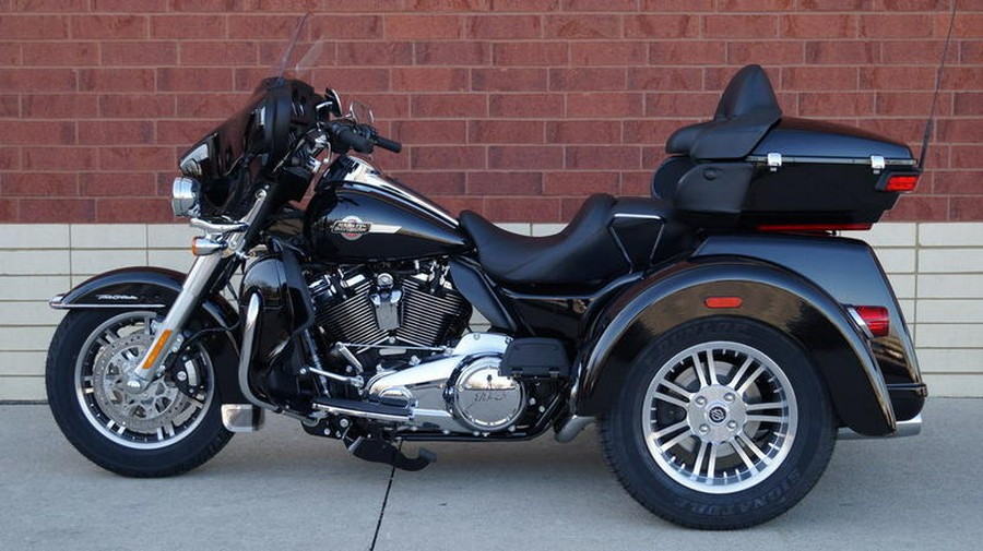 2024 Harley-Davidson® FLHTCUTG - Tri Glide® Ultra