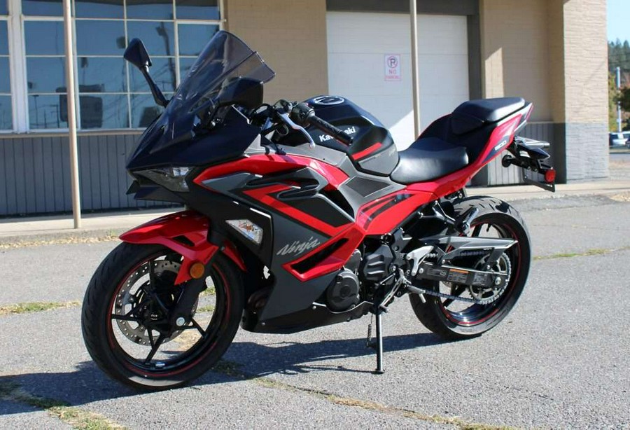 2024 KAWASAKI NINJA 500