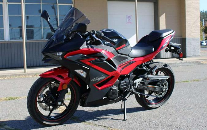 2024 KAWASAKI NINJA 500