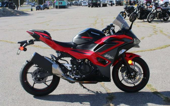 2024 KAWASAKI NINJA 500