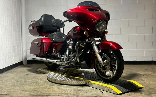 FLHXS 2017 Street Glide Special