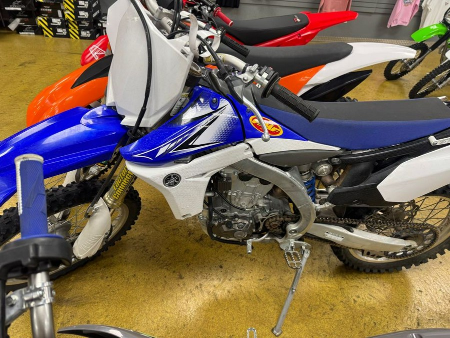 2011 Yamaha YZ450F - Team Yamaha Blue/White