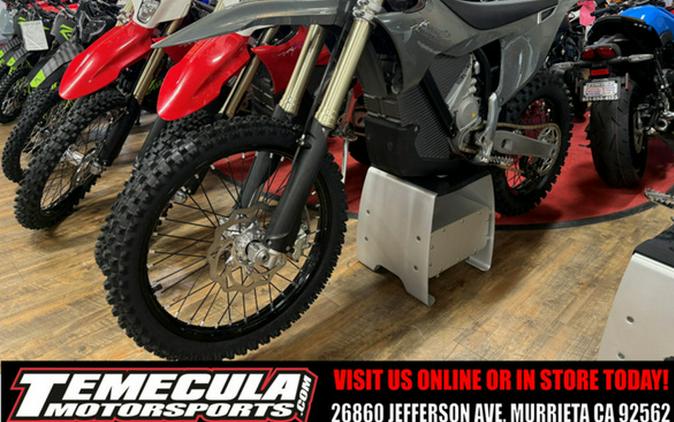 2024 Stark VARG Alpha MX 19"_80HP