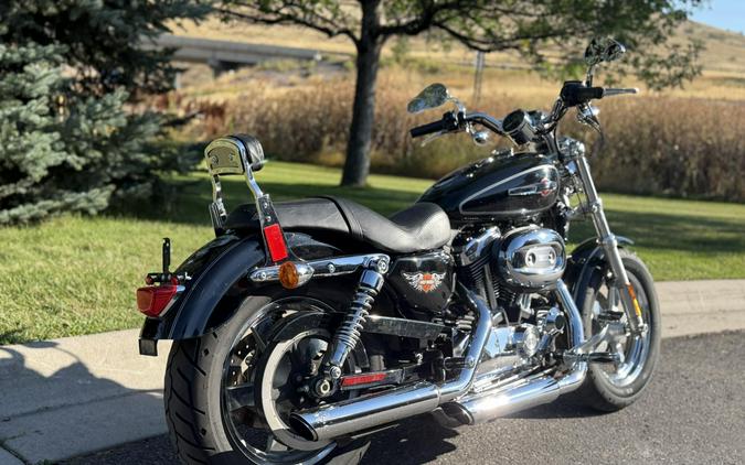 XL1200C 2011 1200 Custom