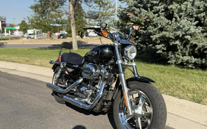 XL1200C 2011 1200 Custom
