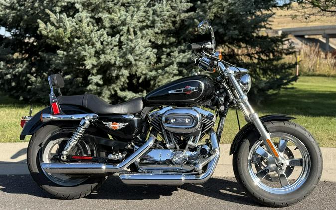 XL1200C 2011 1200 Custom