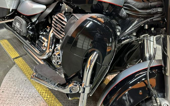 2015 Harley-Davidson® FLHXS - Street Glide® Special