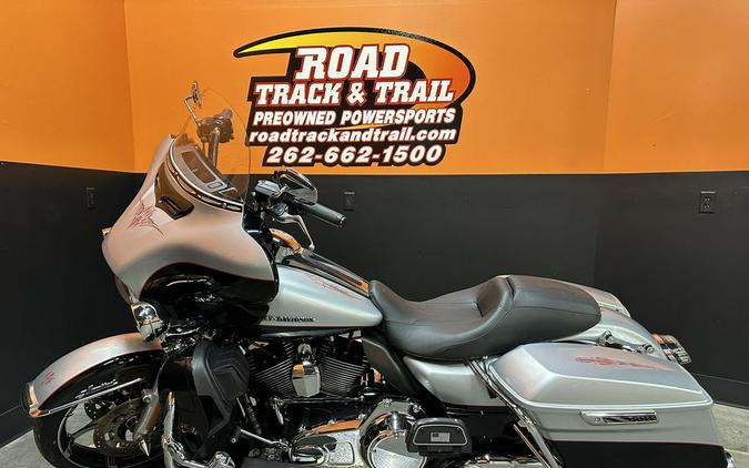 2015 Harley-Davidson® FLHXS - Street Glide® Special